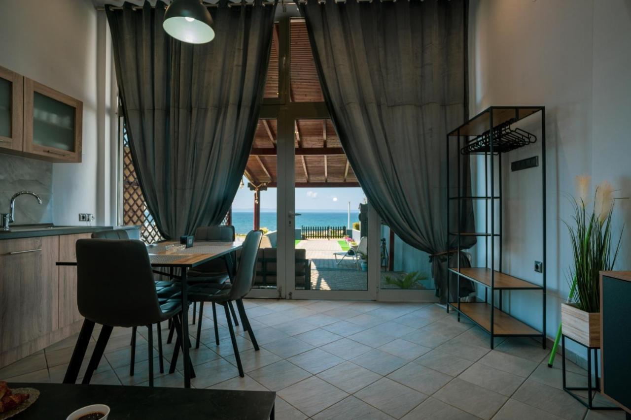 Seashell Luxury Apartment Nikiti  Exterior foto